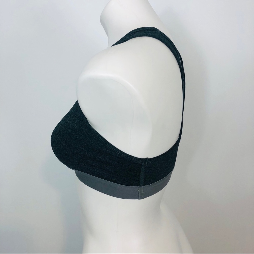 Nike Women's Grey Sports Bra Size Small - Picture 2 of 5